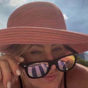 Meet your Posher, Ute